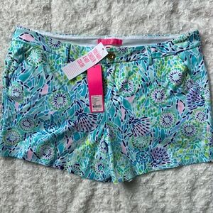 NWT Lilly Pulitzer Callahan Stretch Short—Blue Ibiza Open, Size 14.